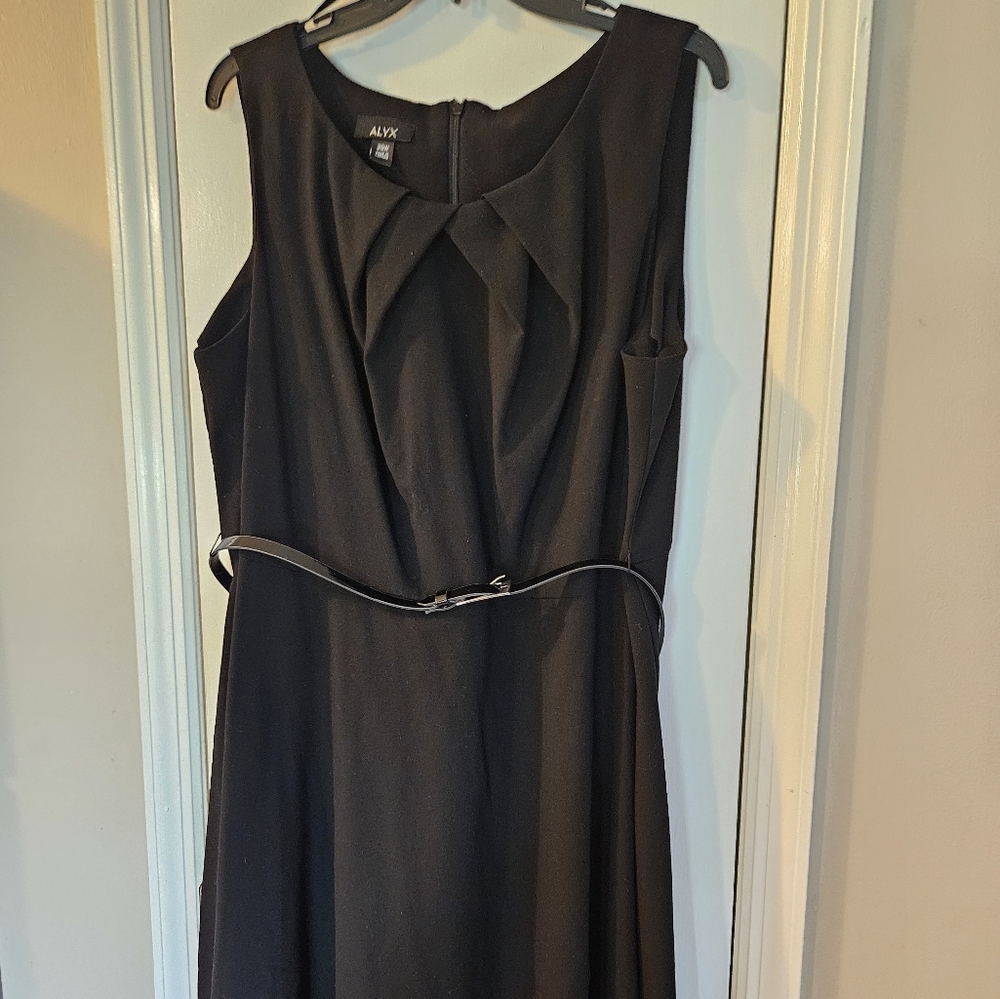 Women's Plus Black Sleeveless Belted Dress